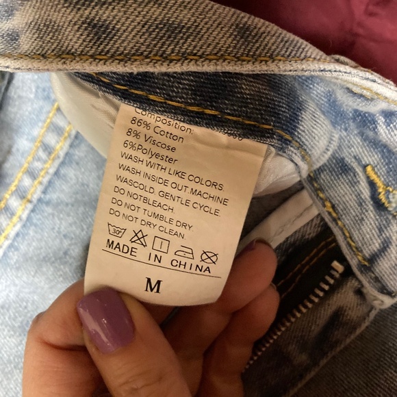 NWOT Ripped Jean Shorts - Picture 4 of 8